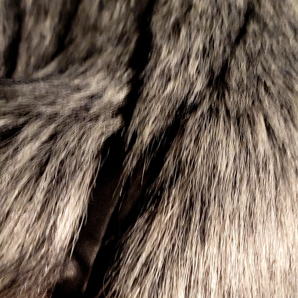 Womens fur vest - Picture 4 of 6